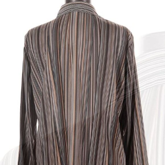 Stylish Top! - Picture 3 of 5